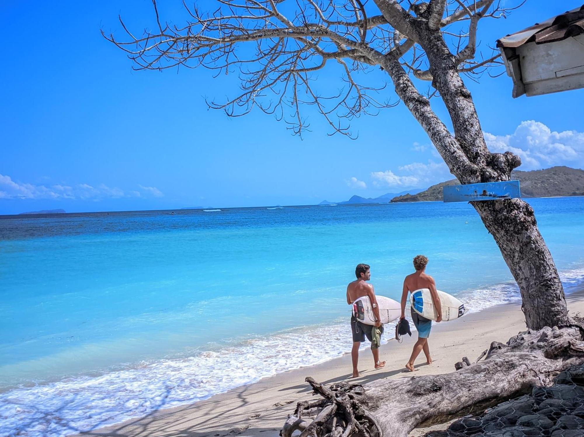Myamo Beach Lodge Jereweh Exteriér fotografie