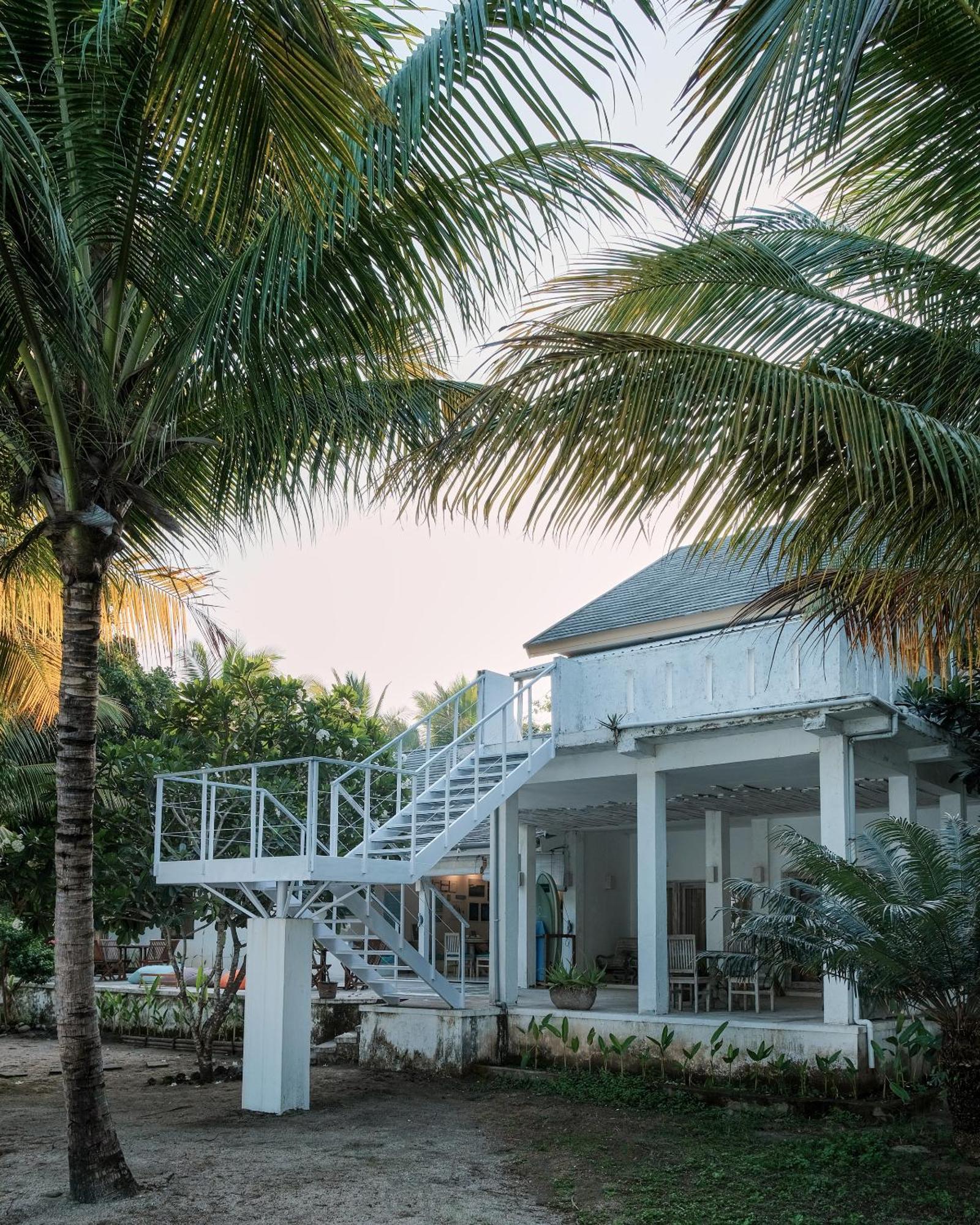 Myamo Beach Lodge Jereweh Exteriér fotografie