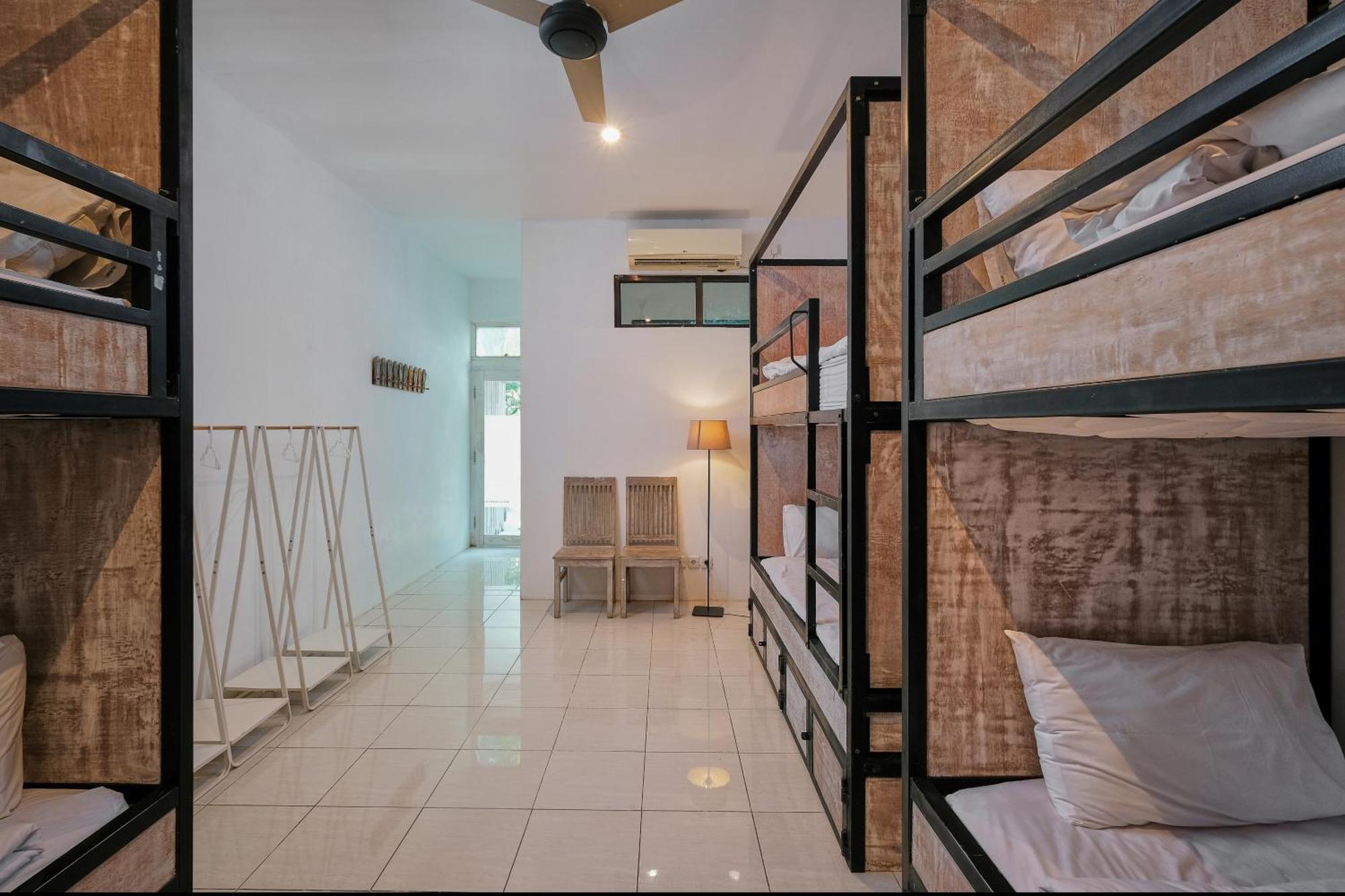 Myamo Beach Lodge Jereweh Exteriér fotografie