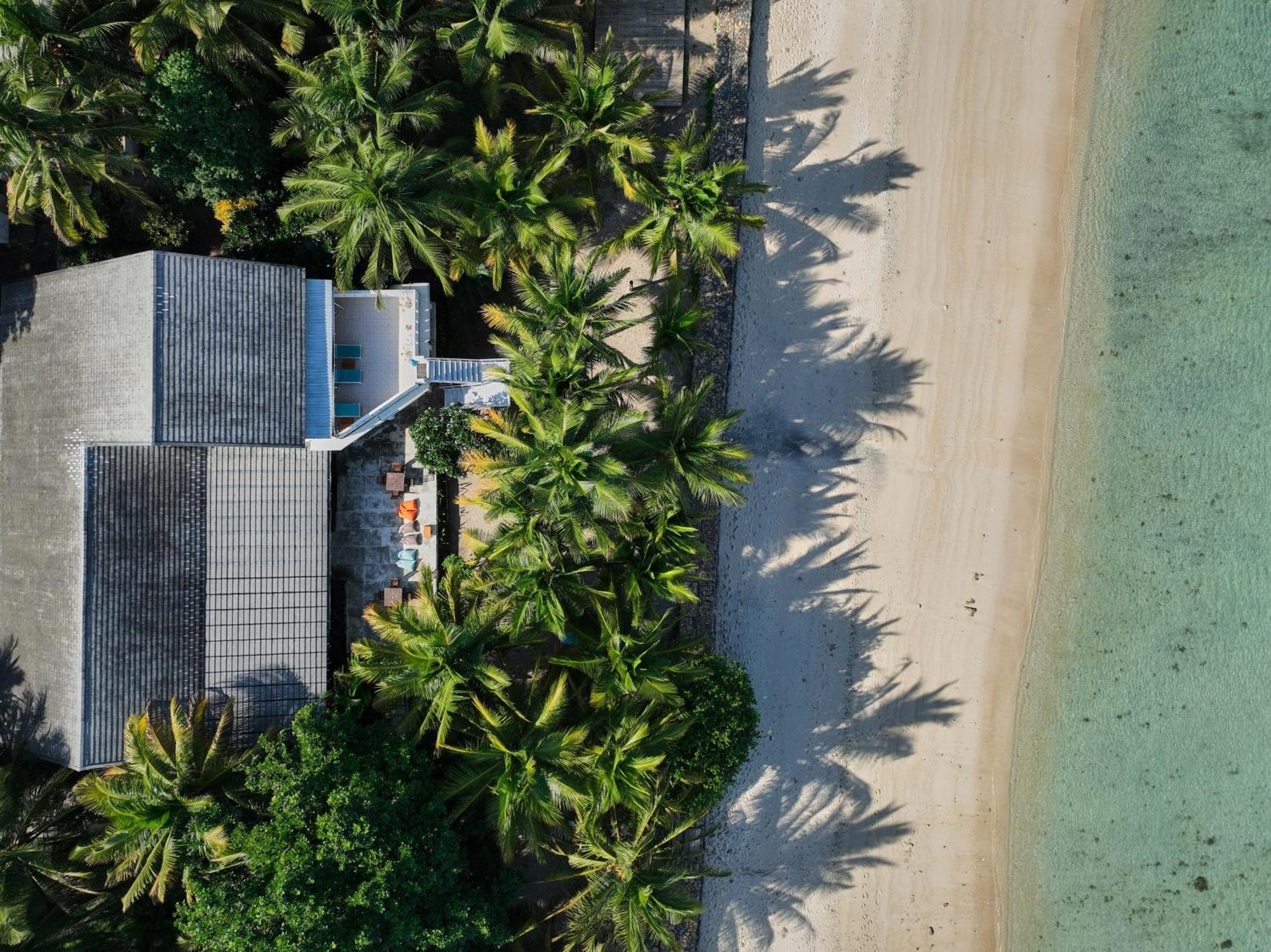 Myamo Beach Lodge Jereweh Exteriér fotografie